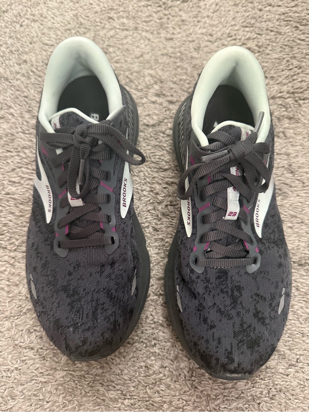 Brooks Women's Gray Running Shoes - Dark Gray with Purple Accents